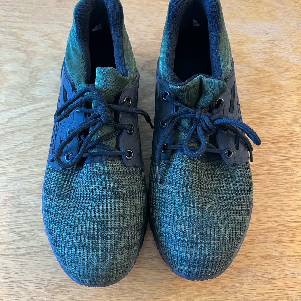 Green and Black Athletic Shoes with Lightweight Knit Design